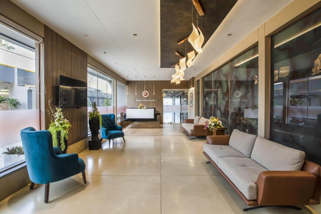 Ramee International Surat Otel Dış mekan fotoğraf