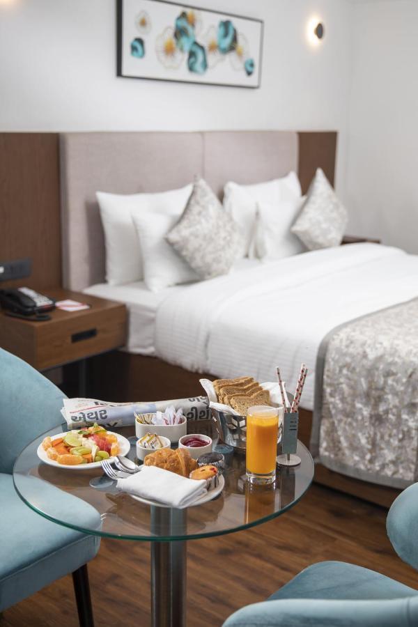 Ramee International Surat Otel Dış mekan fotoğraf
