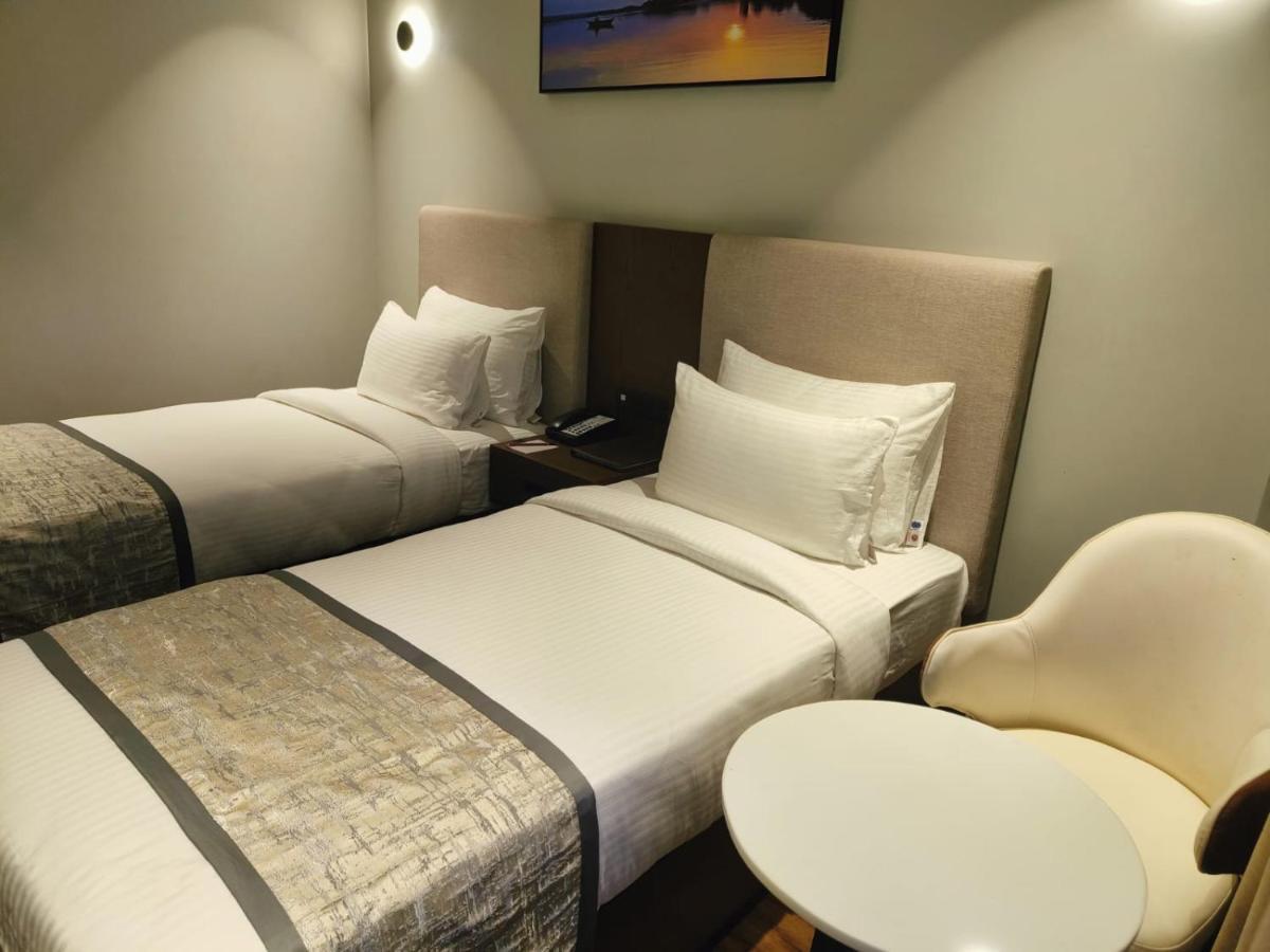Ramee International Surat Otel Dış mekan fotoğraf