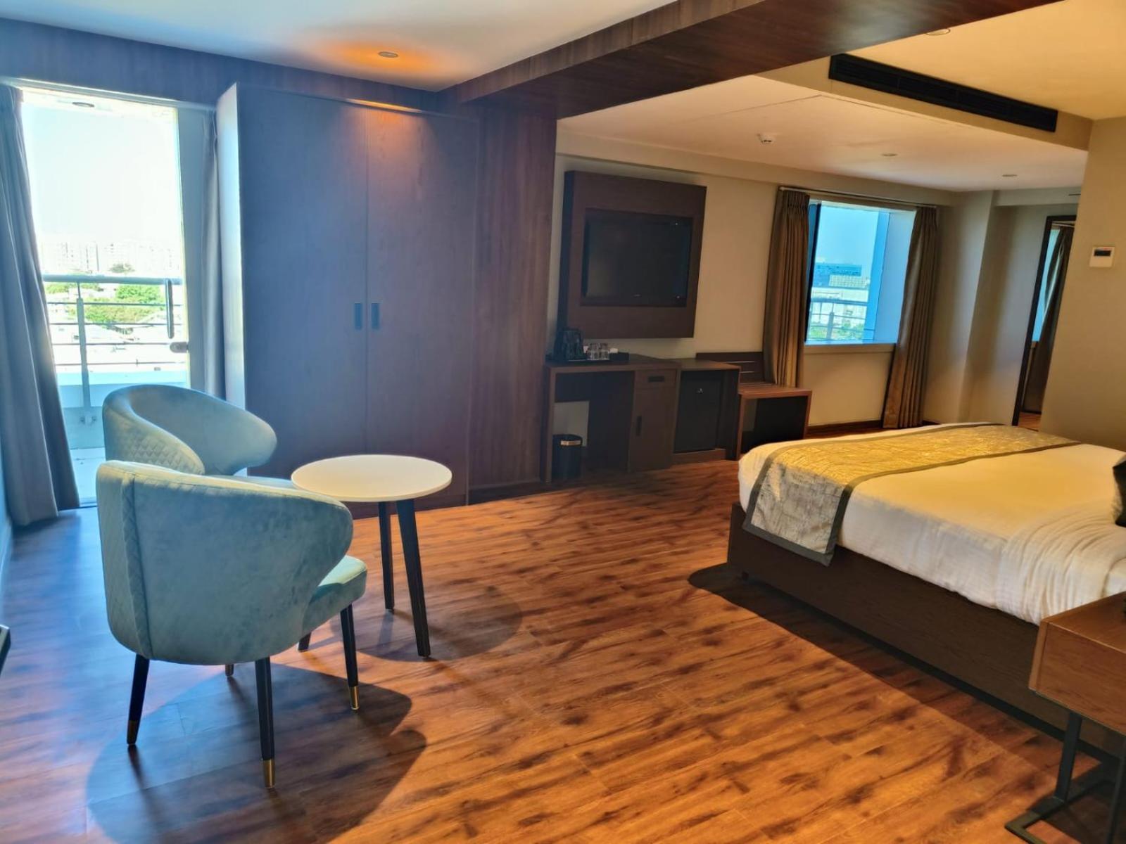 Ramee International Surat Otel Dış mekan fotoğraf