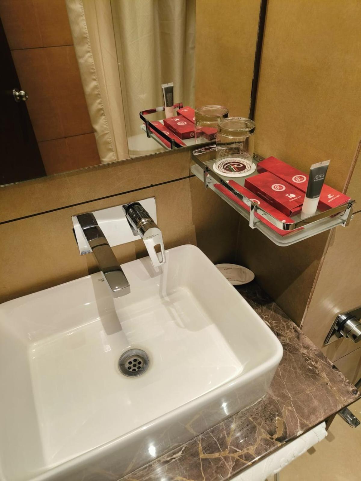 Ramee International Surat Otel Dış mekan fotoğraf