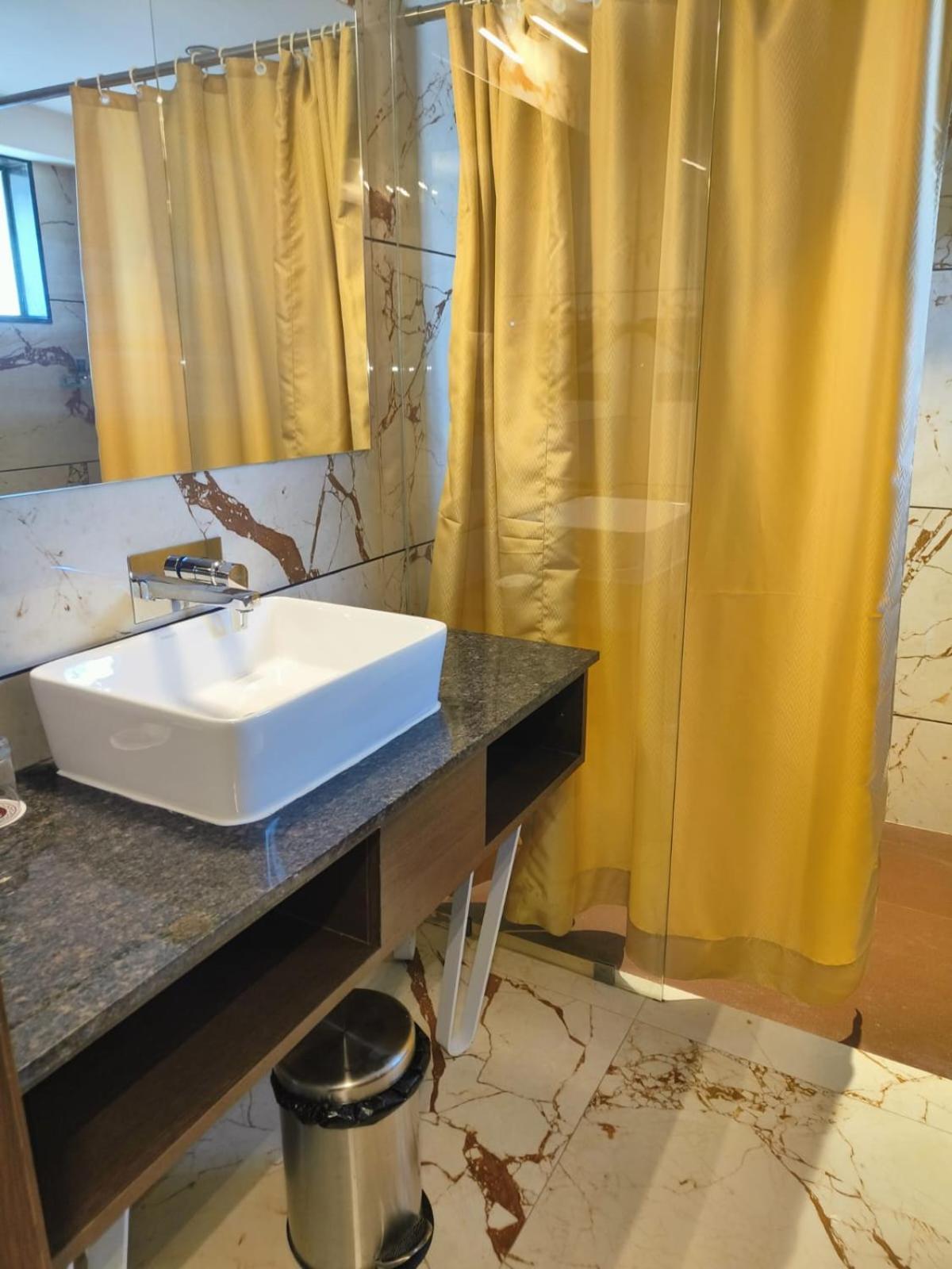 Ramee International Surat Otel Dış mekan fotoğraf